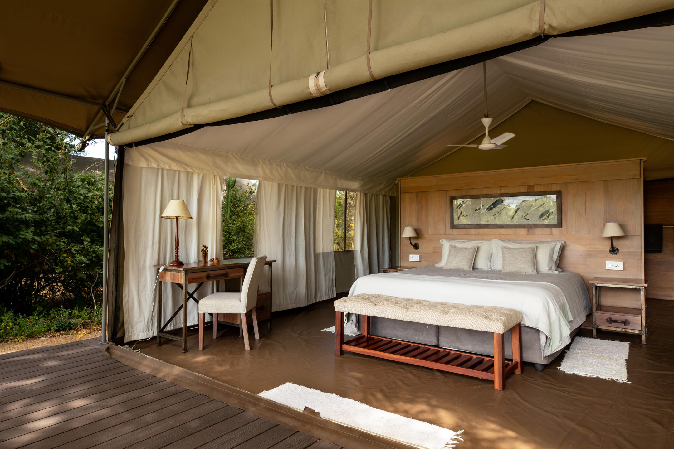 Ingwe Pan Camp thumbnail 1